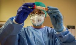 44 osoby zakażone koronawirusem na Podkarpaciu i 1085 w Polsce