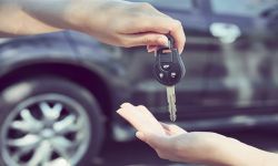 Polacy z roku na rok coraz chętniej korzystają z usług wypożyczalni. Jakie auta wypożyczają Polacy?