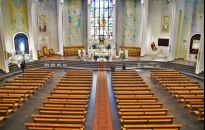 Do 170 osób na mszy św. w diecezji rzeszowskiej. Rząd łagodzi przepisy