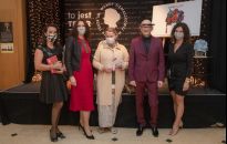 Dwór drży, a Iwona znowu ginie. Na scenie Teatru Siemaszkowej 