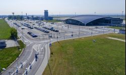 Więcej połączeń LOT z Rzeszowa do Warszawy 