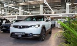 Elektryczna Mazda MX-30 już w salonach sprzedaży z Ekodopłatą dla każdego klienta
