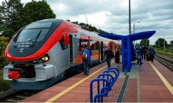 Podmiejska Kolej Aglomeracyjna z problemami. Rosną ceną, idą odwołania