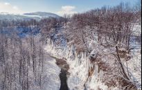 Można oglądać lodospady w Rudawce Rymanowskiej