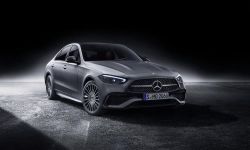Nowy Mercedes-Benz Klasy C w wersjach Limuzyna i Kombi