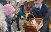 Sosna albo dąb w prezencie od Marcina Warchoła