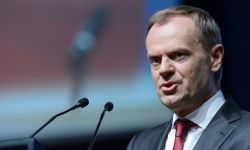 Tusk w rocznicę katastrofy o rozmowie z Lechem Kaczyńskim