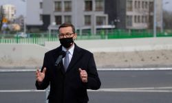 Morawiecki: rząd przeznaczył ponad 30 mld zł na fundusz dróg lokalnych