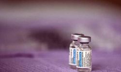 EMA o szczepionce J&J: możliwy związek z nietypowymi zakrzepami krwi