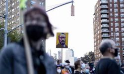 USA: były policjant Derek Chauvin uznany winnym zabicia Afroamerykanina 