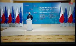 Niedzielski: od poniedziałku w klasach 1-3 nauka hybrydowa w części województw