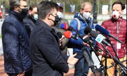 Ograniczone dostawy szczepionek, ale rejestracja bez zmian. Od poniedziałku po dwa roczniki