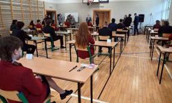 Na egzaminie z angielskiego m.in. o glampingu, esperanto i o spotkaniu z Einsteinem