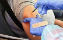 Od 17 maja pilotażowe szczepienia w zakładach pracy, od 1 czerwca regularne