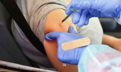 Od 17 maja pilotażowe szczepienia w zakładach pracy, od 1 czerwca regularne