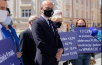 Konrad Fijołek krytycznie o zmianie daty wyborów