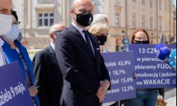 Konrad Fijołek krytycznie o zmianie daty wyborów