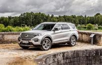 Cicha jazda w trybie bezemisyjnym, luksus dla 7 pasażerów i duże możliwości w terenie: Ford Explorer Plug-In Hybrid