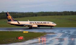 Autorzy informacji o bombie na pokładzie Ryanair podpisali się jako Hamas