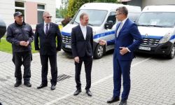 Auta od służby więziennej dla Caritas Diecezji Rzeszowskiej