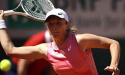 French Open - awans do drugiej rundy urodzinowym prezentem Świątek