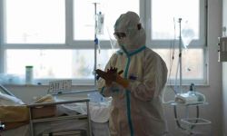 194 nowe zakażenia koronawirusem; 8 osób z COVID-19 zmarło