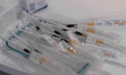 Ponad 8,6 mln osób w Polsce jest w pełni zaszczepionych przeciw COVID-19