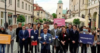 Młodzi głosowali na Fijołka i Brauna. Wnioski z sondażu exit poll