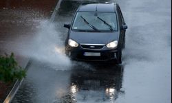 IMGW ostrzega przed silnym deszczem i burzami