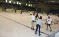 W Sanoku wakacje na lodowisku