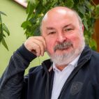 Wyróżnij się albo giń. Felieton Krzysztofa Martensa