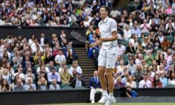 Wimbledon - Hurkacz pokonał Federera i pierwszy raz zagra w półfinale