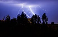 W sobotę nadal burzowo i upalnie