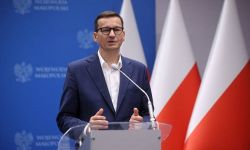 Premier pytany o słowa marszałek Sejmu: Polska jest częścią Unii Europejskiej