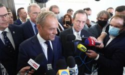 Tusk: bardzo bym chciał, żeby stanowisko UE wpłynęło wreszcie na twarde głowy w PiS