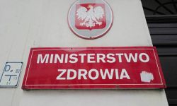 Rząd przyjął projekt ustawy podnoszący nakłady na ochronę zdrowia do 7 proc. PKB