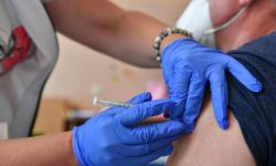 Ponad 17,3 mln osób jest w pełni zaszczepionych przeciw COVID-19