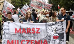 W Warszawie wyruszył Marsz Milczenia '44