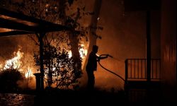 Grecja: tysiące osób uciekło przed pożarami