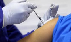 Ponad 17,8 mln osób w Polsce jest w pełni zaszczepionych przeciw COVID-19