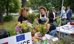 Podczas Tour de Konstytucja odwiedzono ponad 80 miejsc i rozdano 10 tys. egzemplarzy konstytucji