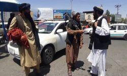 Afganistan: część krajów zachodnich zamyka swe ambasady w Kabulu i ewakuuje personel