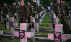 Prezydent na Cmentarzu Wojskowym na Powązkach: to są groby zwycięzców