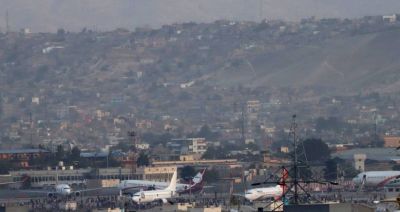 Afganistan: wznowiono wojskowe loty ewakuacyjne z lotniska w Kabulu