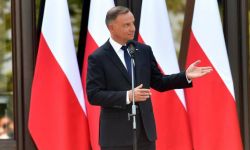 Prezydent podpisał postanowienie o wysłaniu wojska do Afganistanu