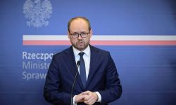 Wiceszef MSZ: ostatnia dwójka obywateli Polski wyleciała z Kabulu