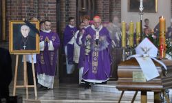 Abp Wojda: abp Hoser był człowiekiem szerokich horyzontów, przyjacielem misji i do końca bronił ludzkiego życia