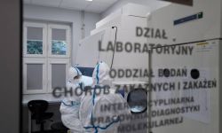 Resort zdrowia: 222 nowych zakażeń koronawirusem, zmarła jedna osoba z COVID-19