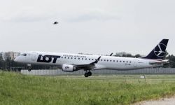 Szósty samolot z ewakuowanymi z Afganistanu wylądował w Warszawie