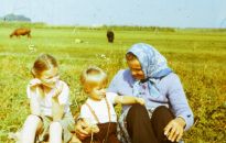 Znani wspominają wakacje swojego dzieciństwa